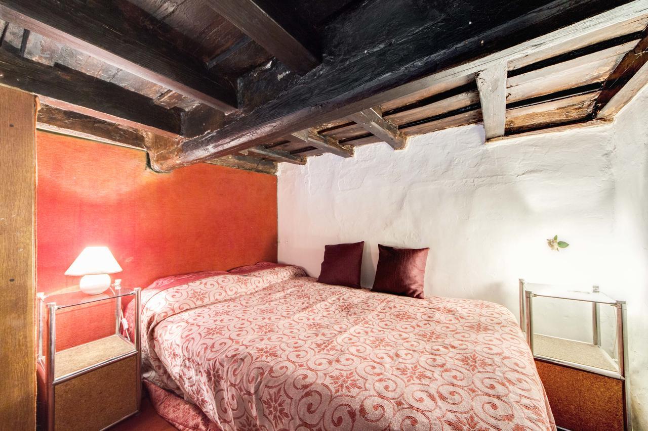 på 120 m² i Navona, med 2 sovrum och 1 badrum  Rom Exteriör bild