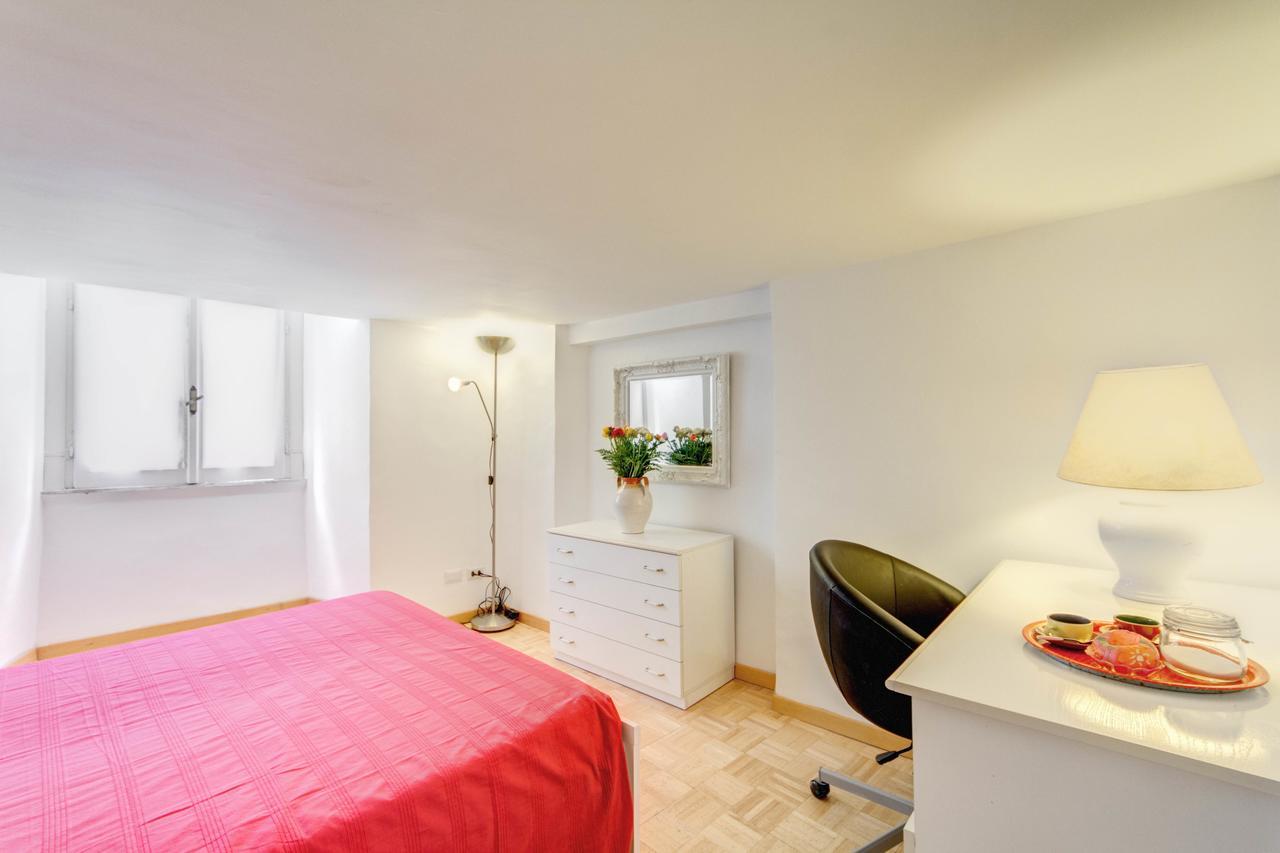 på 120 m² i Navona, med 2 sovrum och 1 badrum  Rom Exteriör bild
